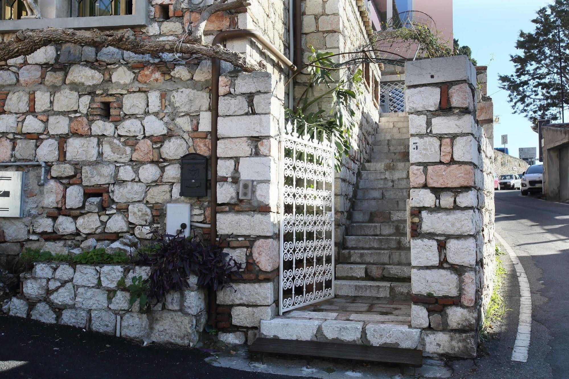 Badia Vecchia Apartment Taormina Bagian luar foto
