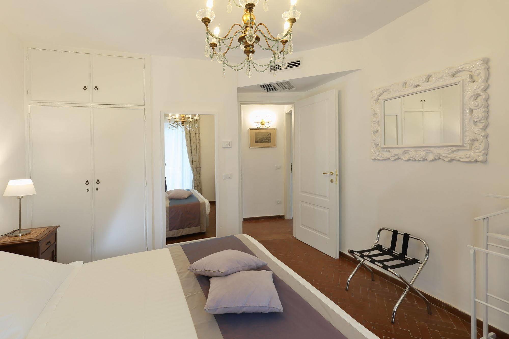 Badia Vecchia Apartment Taormina Bagian luar foto